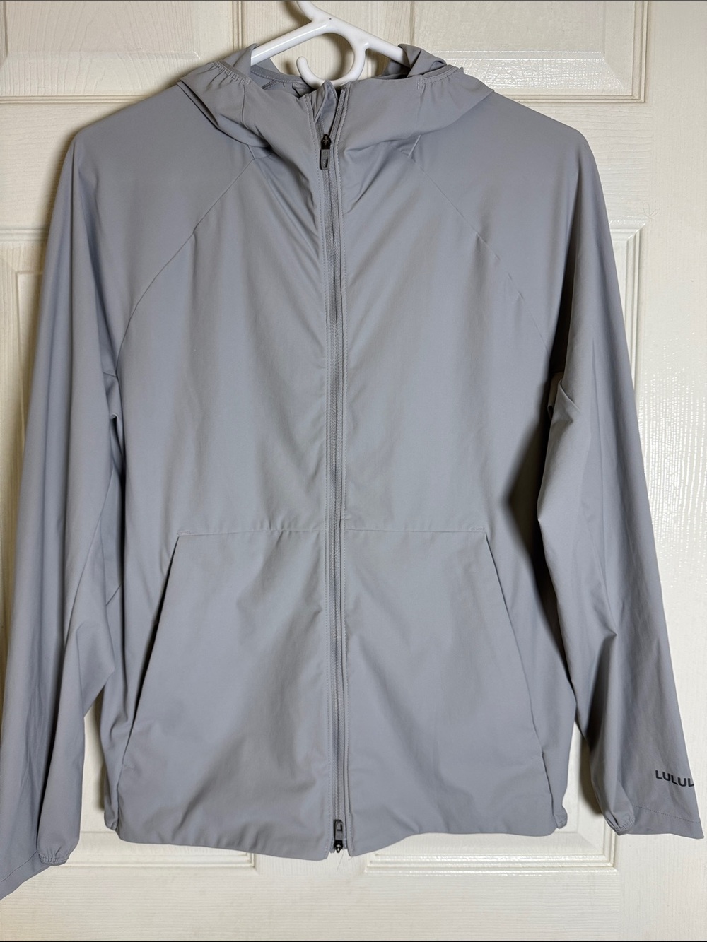 lululemon athletica Pace Breaker Men's Light Gray Hooded Windbreaker Jacket XS